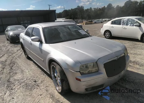 2005 Chrysler 300 Touring z USA, uszkodzony, nr VIN 2C3JA53G45H512214